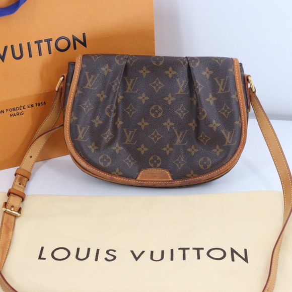 Authentic Crossbody by Louis Vuitton - Picture 2 of 16